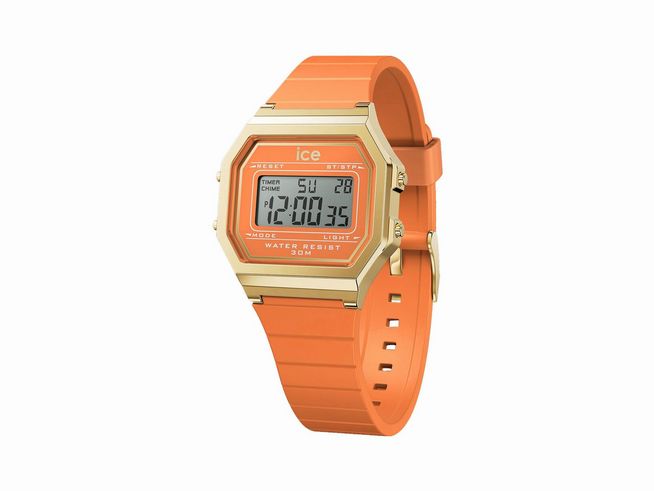 Ice Watch Uhr ICE digit retro in der Farbvariante Apricot crush mit goldfarbener Gehäusefassung und orangefarbenem Silikonarmband, digitales Zifferblatt und Wasserbeständigkeit bis 30 Meter.