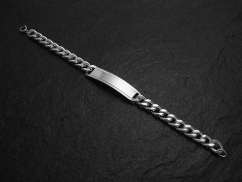 Armband mit Gravurplatte aus Silberauflage, 19 cm lang, Hersteller Juwelier Harnisch, ideal für persönliche Gravuren und edlen Schmuckstil.