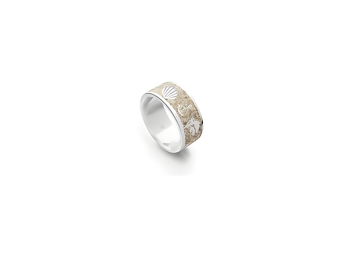 DUR Strandring Ostsee R5229.56 aus Sterling Silber in Größe 56, verziert mit maritimen Motiven und Muschelmuster, elegantes Design für maritime Liebhaber.