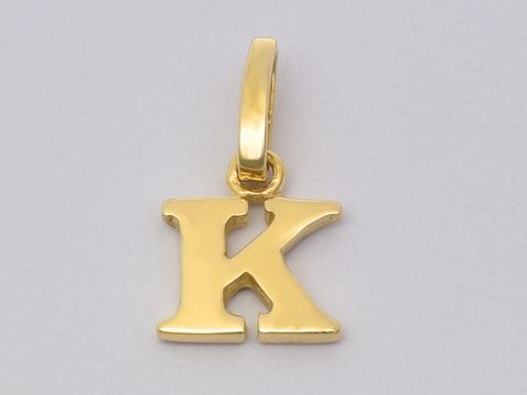 Goldener Buchstabenanhänger Buchstabe K in 585er Gold, Hersteller Juwelier Harnisch, elegantes Design für individuellen Schmuck.