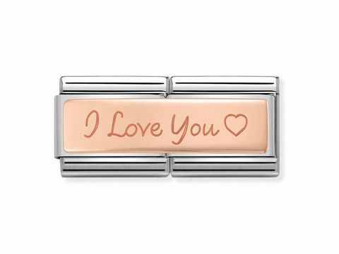 Roségoldener Classic Charm von Nomination mit der Gravur I Love You und einem Herzsymbol. Der Charm ist aus Edelstahl gefertigt und hat eine elegante, romantische Ausstrahlung.