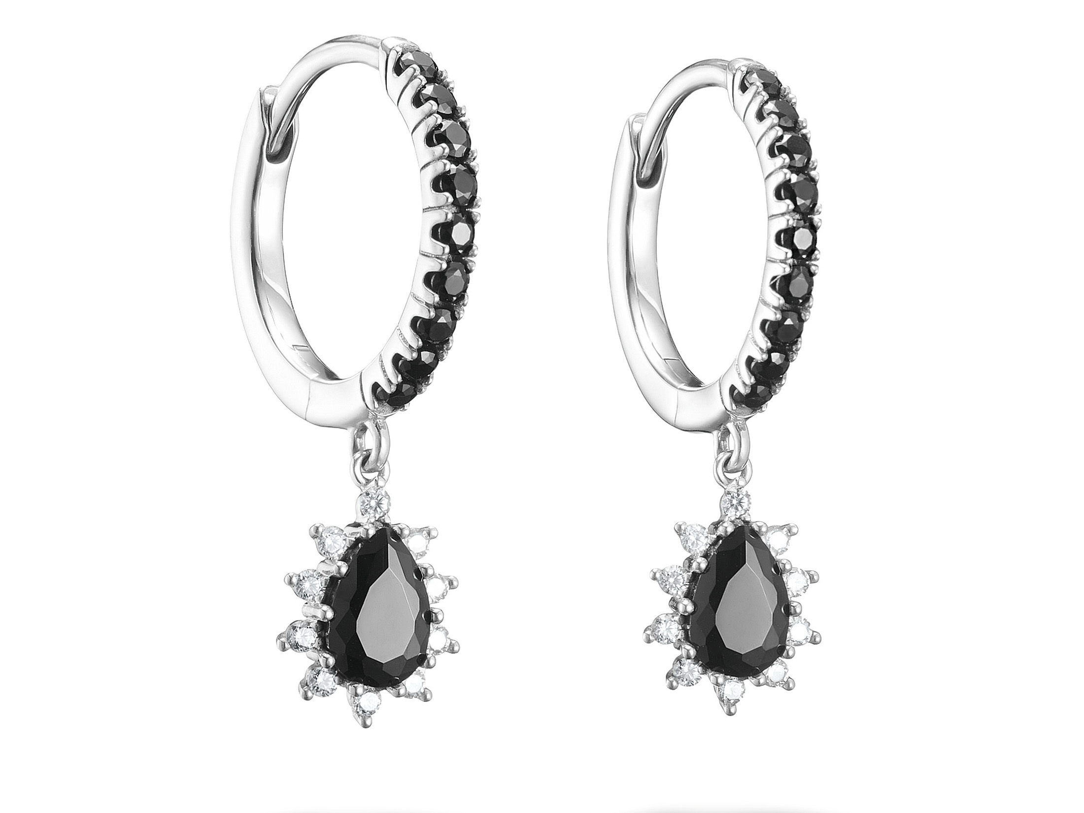 Edelstahl Creolen mit feinen schwarzen Steinen und einem zarten Anhänger in Tropfenform, verziert mit klaren Steinen, stilvoll und elegant, passend für besondere Anlässe.