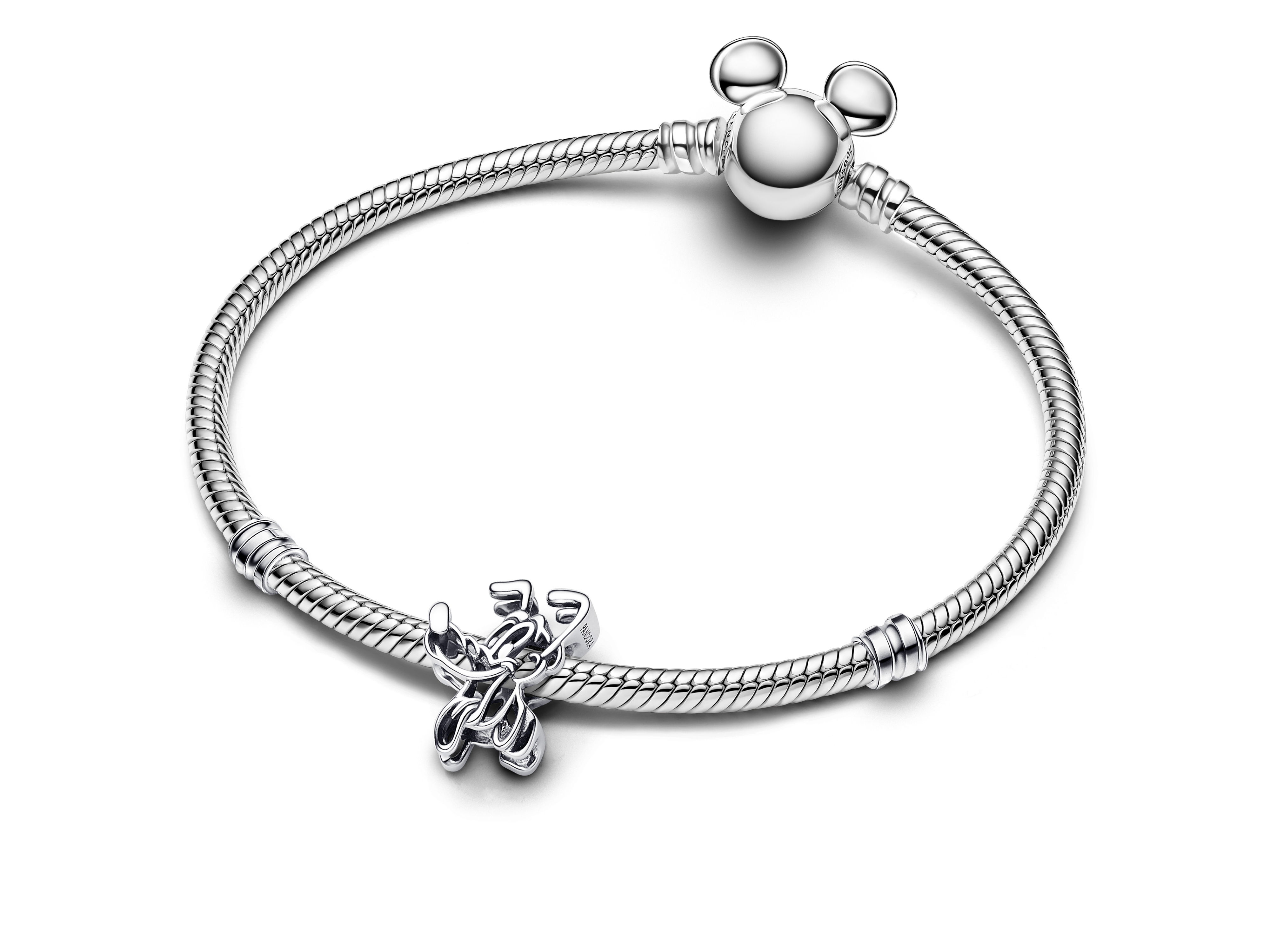 Sterling Silber Armband von Pandora mit einem Charm von Disney Pluto, elegant und verspielt, ideales Schmuckstück für Disney-Fans, Hersteller Pandora, Neuheiten.