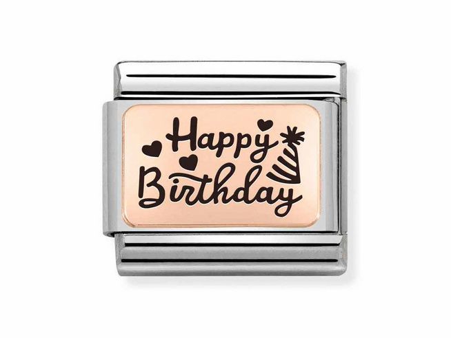Ein Edelstahlarmband mit Roségold-Platte, auf der "Happy Birthday" in stilvoller Schrift und Herzmotiven abgebildet ist. Ideal als Geschenk für Geburtstage.