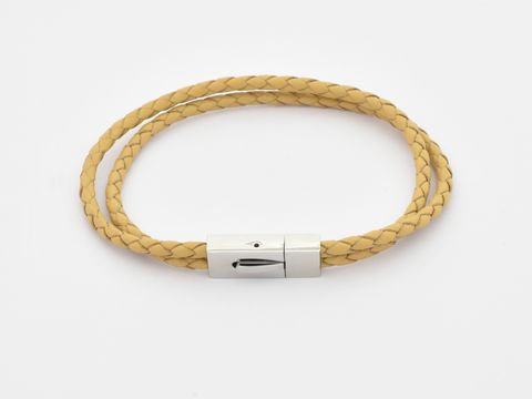 Armband aus Leder, 2 fach geflochten in ocker, 20 cm, Hersteller Juwelier Harnisch, elegantes Lederarmband mit Metallverschluss.
