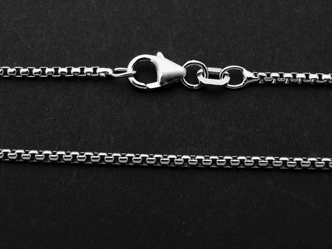 Silberkette Venezia aus Sterling Silber, rhodiniert, Länge 70 cm, mit einer Breite von 1,6 x 1,6 mm, Hersteller: Juwelier Harnisch.