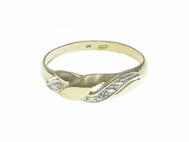 Ring Gold 333 poliert elegant Größe 56 vom Hersteller Juwelier Harnisch mit geschwungenem Design und funkelnden Akzenten, bis Größe 56/18.