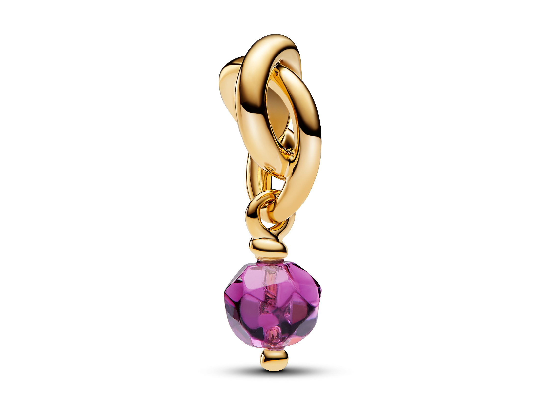 Eleganter Pandora Charme in gelbgold vergoldet mit einem lila Kristall, der für den Monat Februar steht, in liebevollem Design mit verschlungenen Elementen.