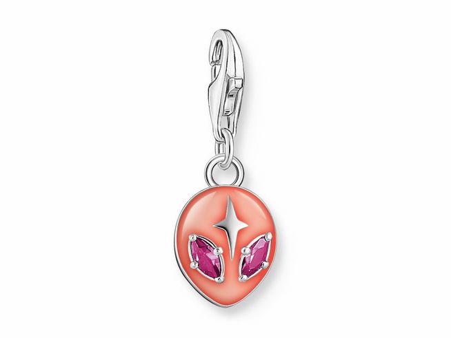 56972606-0 Charm-Anhänger von Thomas Sabo aus Silber und Emaille in Alien-Form mit roten synthetischen Korunden, farbenfrohes Design für individuellen Schmuck.