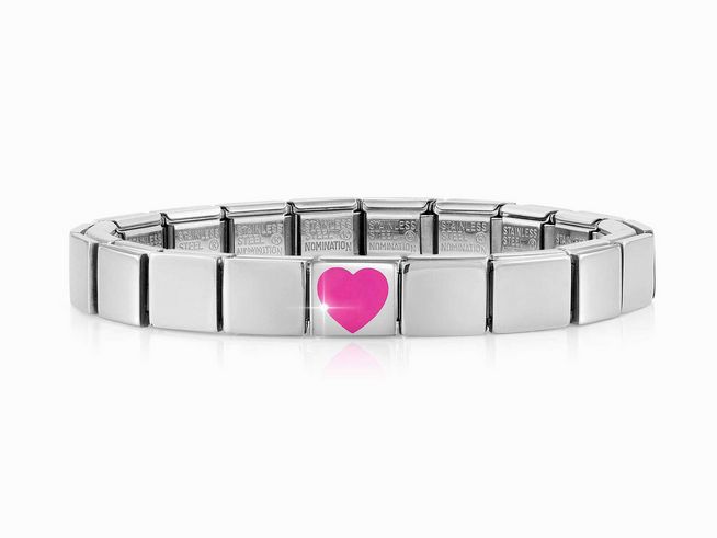 Elegantes Nomination Classic GLAM Armband aus Edelstahl in Silber mit einem fuchsiafarbenen Herz. Perfekt als modisches Accessoire für jeden Anlass. Modellnummer: 239101 06.