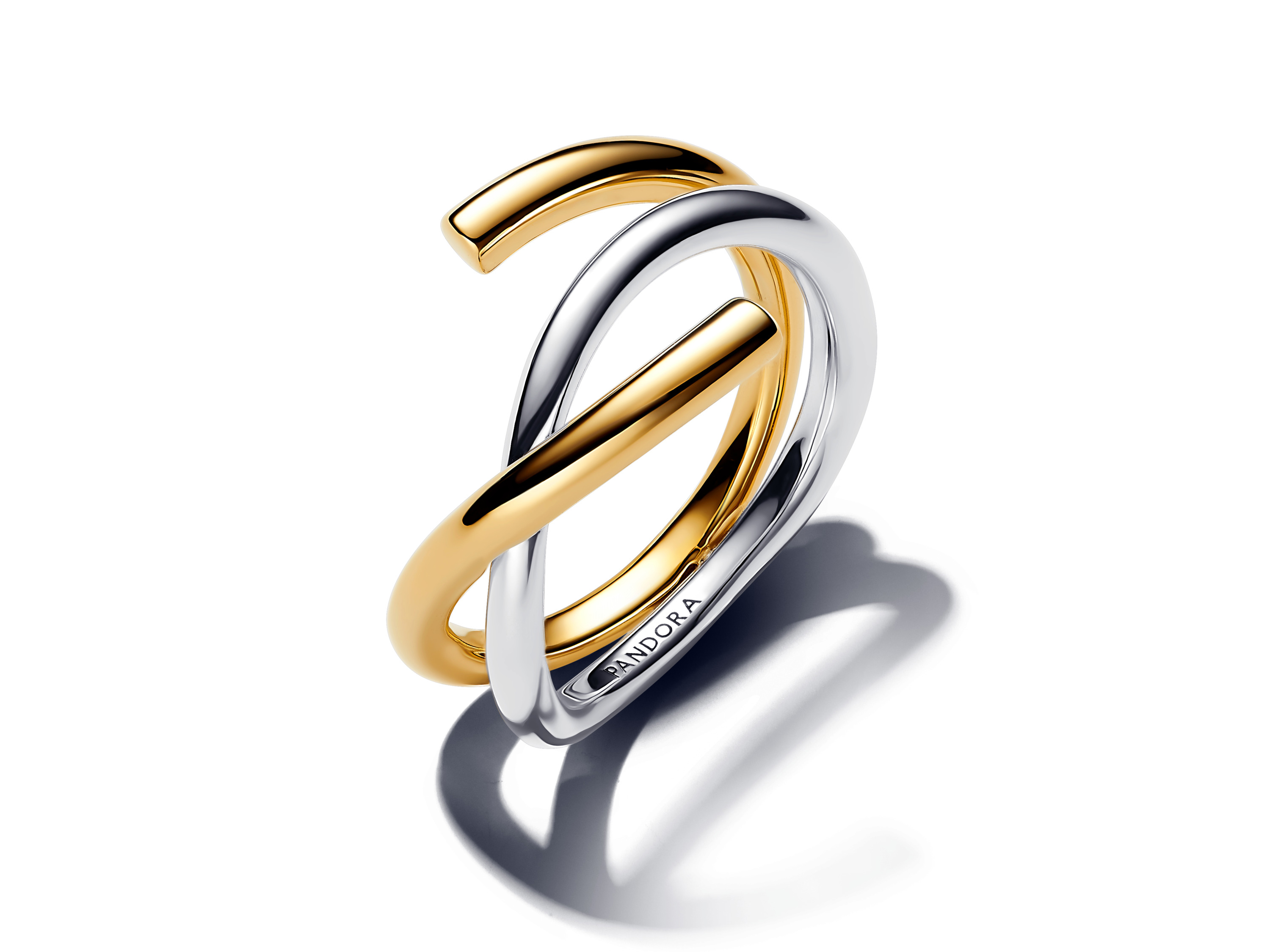 Bicolorr Doppelring von Pandora in organisch geformtem Design, aus hochwertigem Silber und Gold gefertigt, Größe 60, ideale Neuheit für stilbewusste Damen.