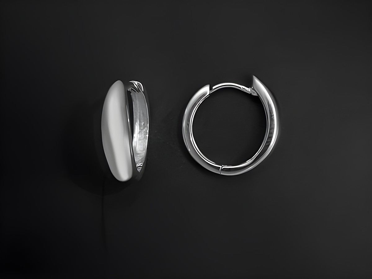 Creolen aus 925 Sterling Silber mit einem Durchmesser von 1,5 cm, mattiert, von Juwelier Harnisch, bis 15 mm. Elegantes Design, ideal für jedes Outfit.