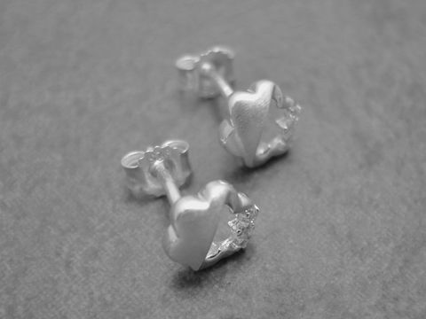 Ohrringe im Kleeblatt-Design aus Sterling Silber mit weißen Zirkonia, niedlich und perfekt für Kinder, Hersteller: Juwelier Harnisch.