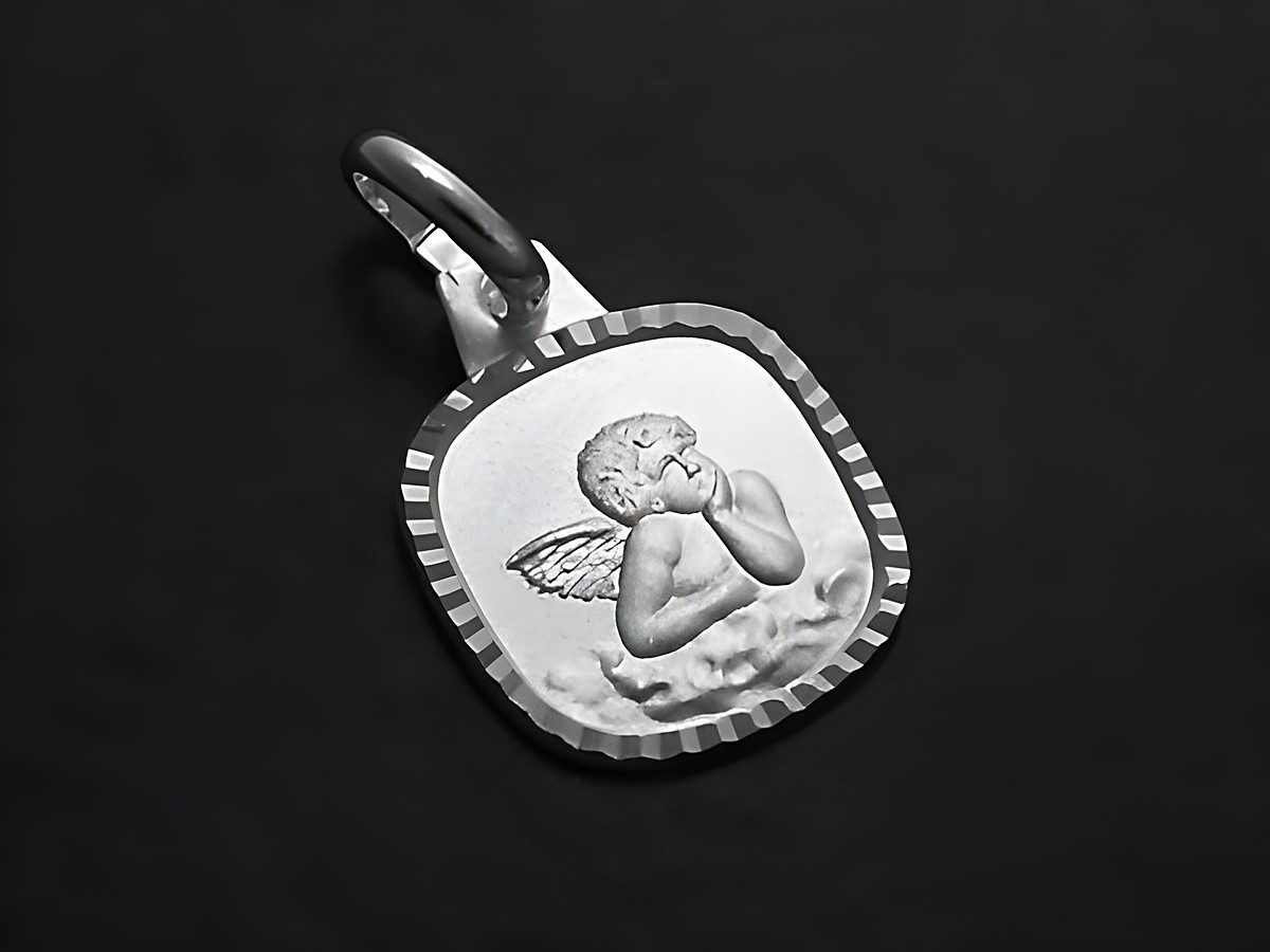 Engel Anhänger aus Sterling Silber, mattiert, himmlisch mit einem Detail des Engels, der nachdenklich auf einer Wolke liegt. Hersteller: Juwelier Harnisch.