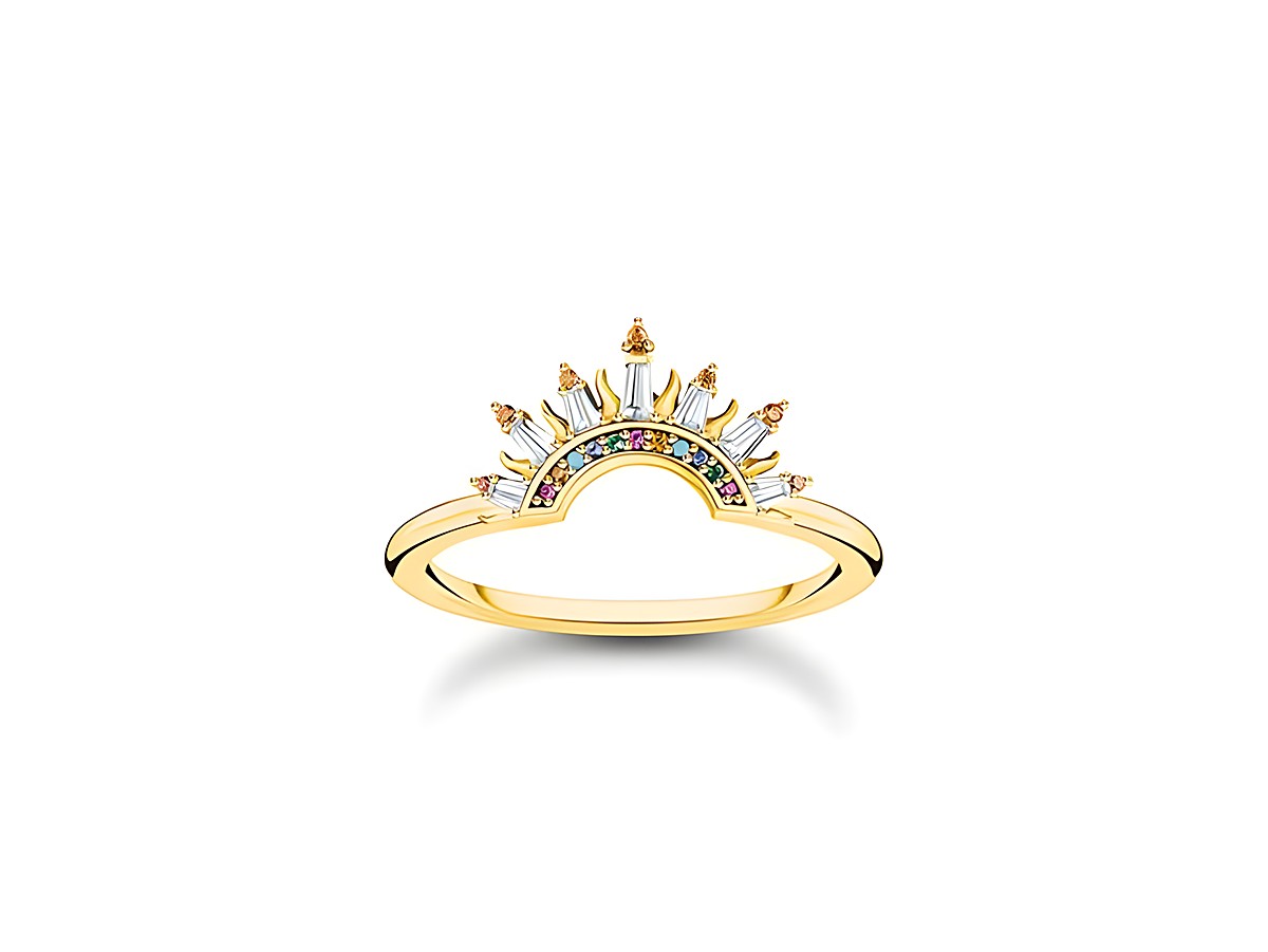 Ring von Thomas Sabo in Silber mit vergoldetem Finish, gestaltet mit Sonnenstrahlen und bunten Steinen, Größe 48, ideal für fröhliche Anlässe und Festivals.