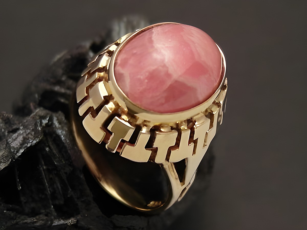 Goldring imposant mit gold 333 und rhodochrosit, Größe 56,5, Hersteller Juwelier Harnisch, bis Größe 58/18,5.