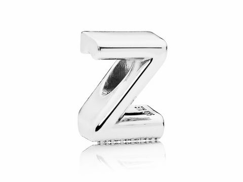 79217034-0 Charm in Form des Buchstabens Z aus 925 Sterling Silber von Pandora, glänzende Oberfläche und moderne Schriftart, ideal für die Personalisierung von Schmuckstücken.