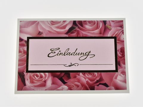 Einladungskarte mit rosa Rosenmotiv, mittig ein rosa Feld mit dem Schriftzug Einladung in eleganter Schriftart, Set mit 5 Karten, Hersteller Juwelier Harnisch.