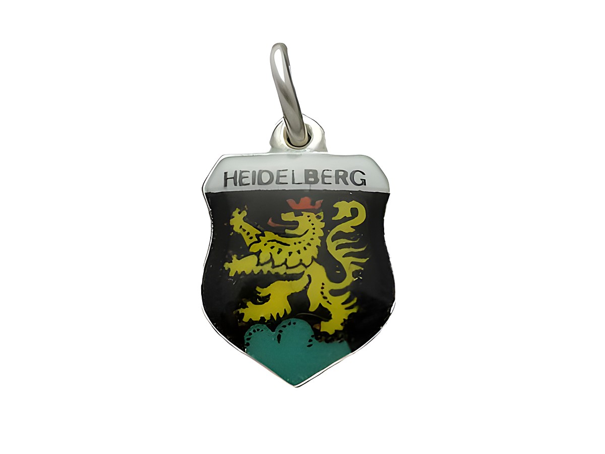Silberner Anhänger mit dem Stadtwappen von Heidelberg, geprägt mit einem goldenen Löwen und dem Schriftzug Heidelberg, gefertigt vom Juwelier Harnisch in Baden-Württemberg.