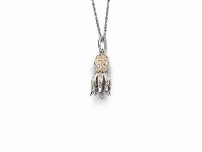 Sterling Silber Anhänger in Form eines Oktopus mit Strandsand-Elementen, kunstvoll gestaltet und an einer feinen Kette befestigt, ideal für schicke Anlässe.