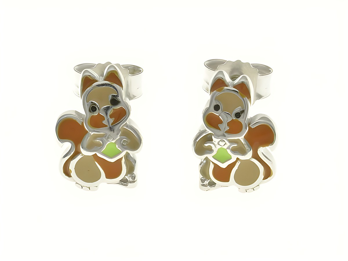 Eichhörnchen Ohrstecker aus rhodiniertem Sterling Silber mit buntem Lack, hergestellt von Juwelier Harnisch, ideal für Kinder, witziges Design mit niedlichem Eichhörnchenmotiv.