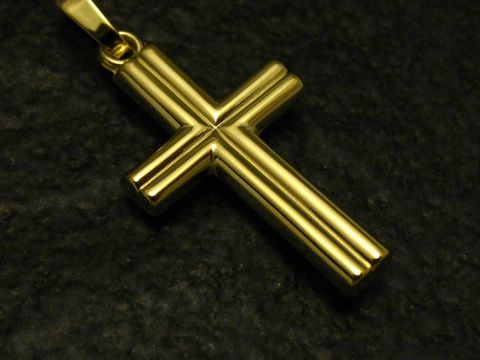 Design Goldkreuz aus Gold 333, klassischer goldener Anhänger, Hersteller Juwelier Harnisch, elegant und zeitlos gestaltet, ideal für jeden Anlass.