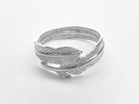 300895-0 Silber Ring aus Sterling Silber mit verschlungenem Federdesign in Größe 52, Hersteller: Juwelier Harnisch, passend bis Größe 52/16,5.