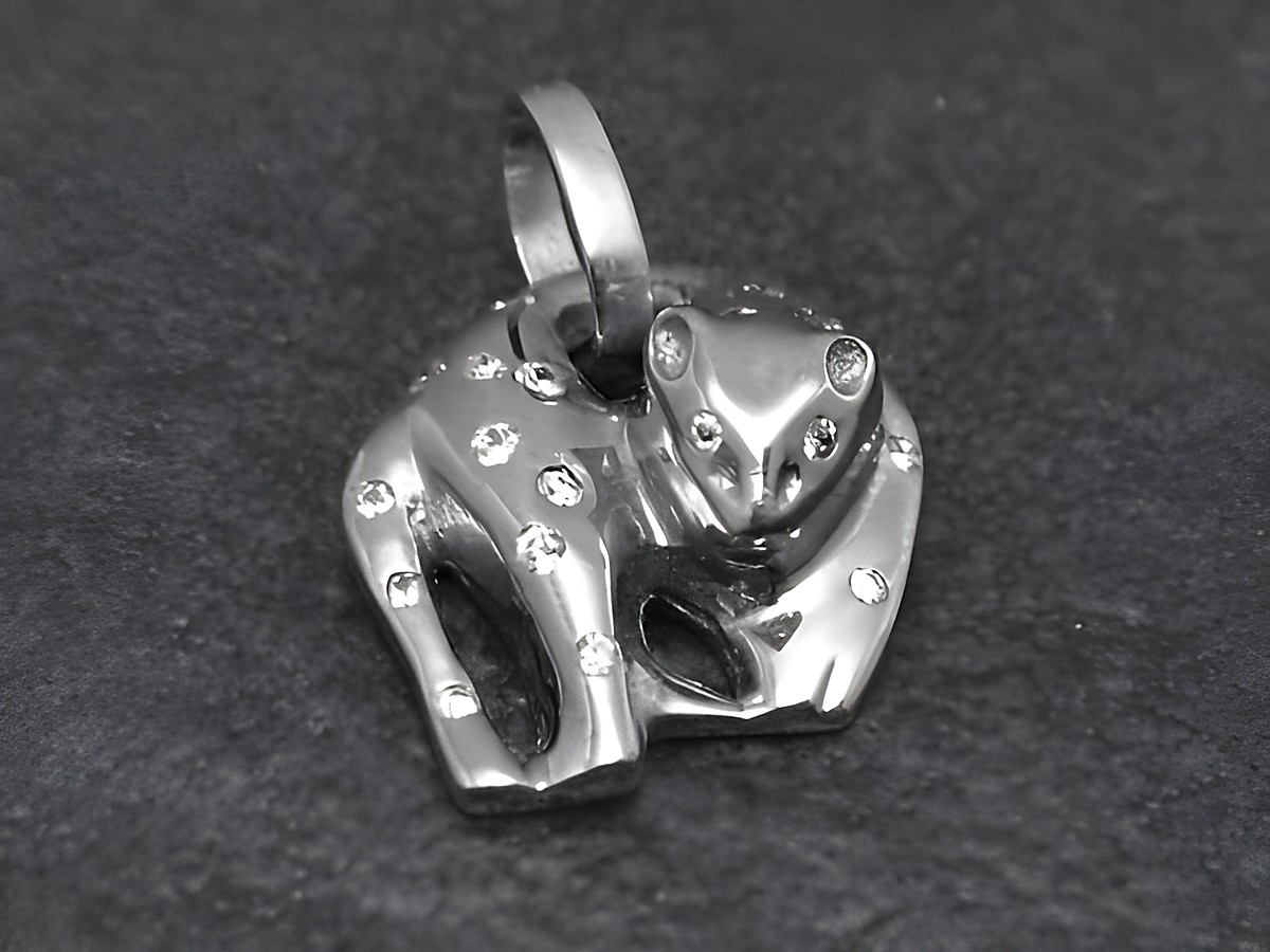 Panter - 925 Sterling Silber Anhänger mit funkelnden Details, entworfen von Juwelier Harnisch, eleganter Silberschmuck für Tierliebhaber.