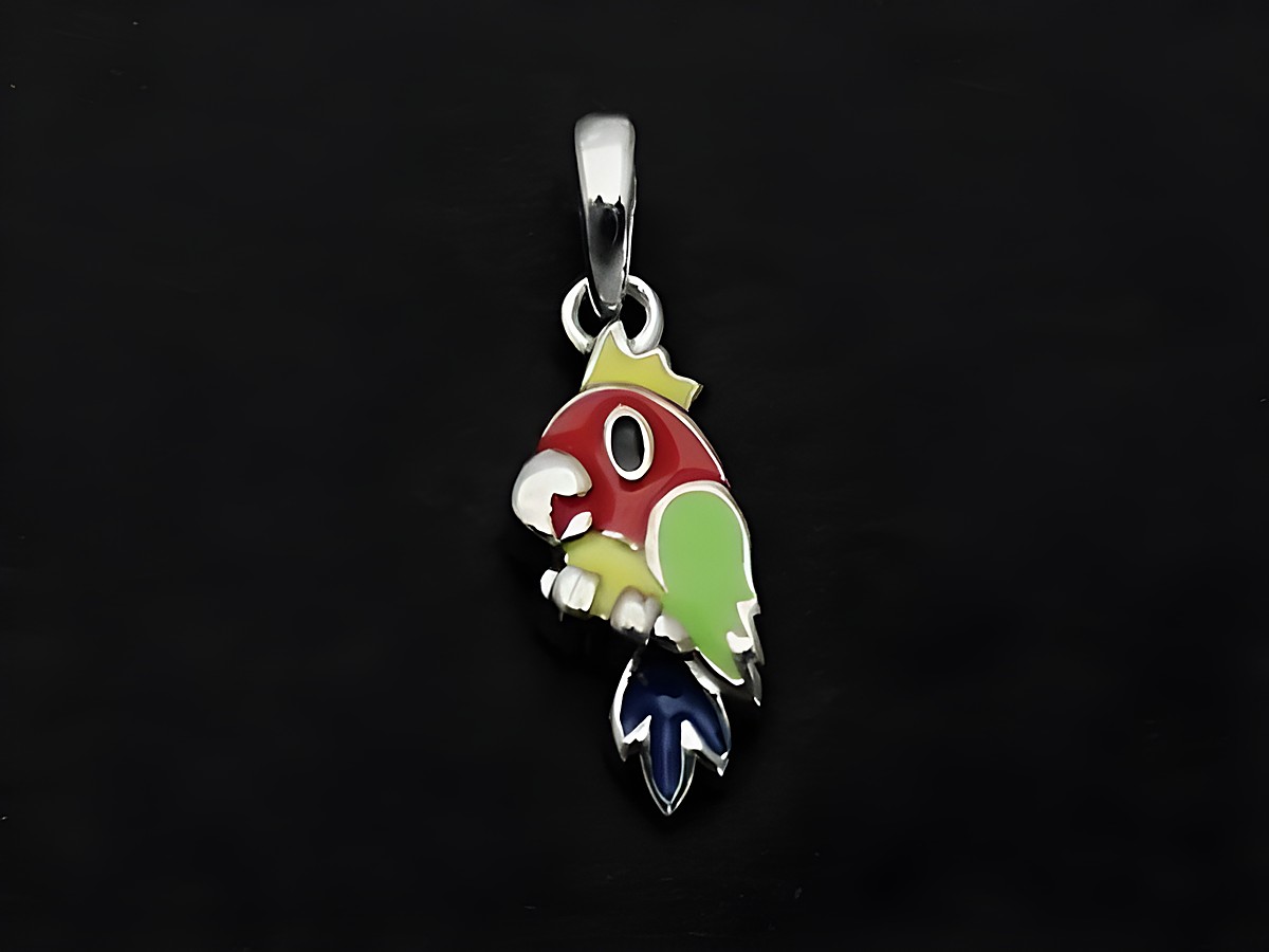 Papagei Silber Anhänger für Kinder, tierisch gestaltet mit Lack in grün, rot, gelb, blau und schwarz, Hersteller Juwelier Harnisch.