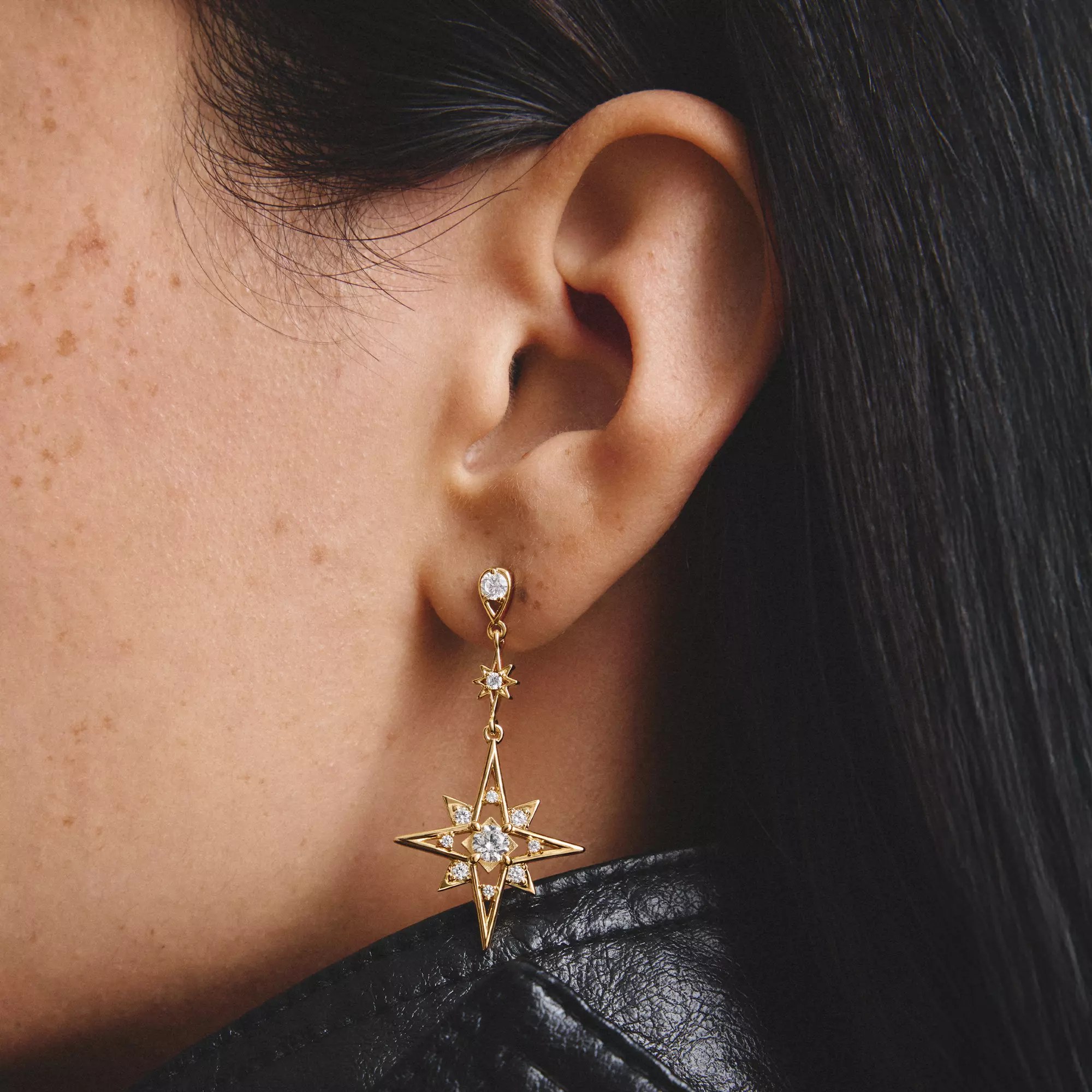 Thomas Sabo Midnight Sky - Ohrringe Mond und Stern - 18k Gelbgold Vergoldung - Zirkonia – Ansicht 5