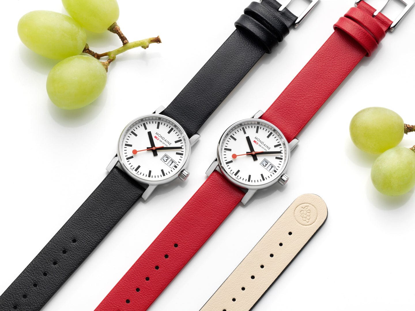 Mondaine Uhr MSE.30210.LBV evo2 - Edelstahl poliert - 30 mm