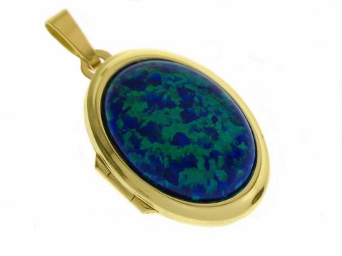 Dunkelblaues Opal Medaillon aus Gold 750, ovaler Cabochon mit grünlichen Mustern, hergestellt von Juwelier Harnisch, edles Schmuckstück mit glänzender Oberfläche.