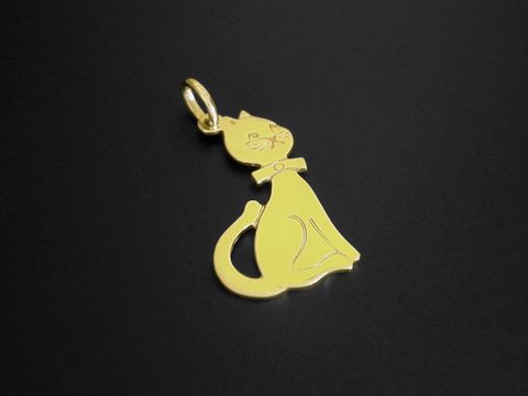 Gold Anhänger in Form einer Katze, zauberhaft gestaltet aus 333 Gold, Hersteller: Juwelier Harnisch, ideal für Tierliebhaber.