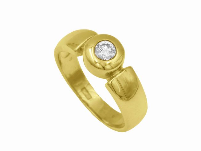 Gelbgold Ring als Hingucker aus Gelbgold 585, besetzt mit einem Diamanten von 0,25 ct w-si, in Größe 55, Hersteller Juwelier Harnisch, bis Größe 54/17,5.