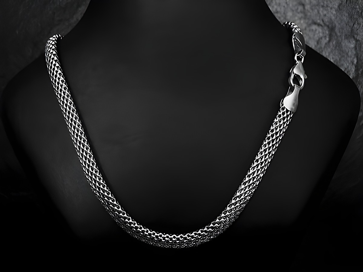 Silber Kette aus Geflecht, rhodiniert und hochwertig, Länge 45 cm, Hersteller Juwelier Harnisch, zeigt elegantes Design und diverse Kettenmuster, ideal für stilvolle Akzente. – Ansicht 2