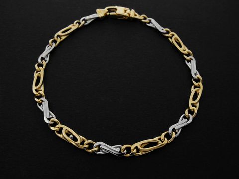Armband Designmuster in Gold 750 bicolor mit einer Breite von 4 x 1,8 mm und einer Länge von 19 cm vom Hersteller Juwelier Harnisch, Gold 585, elegant und zeitlos.