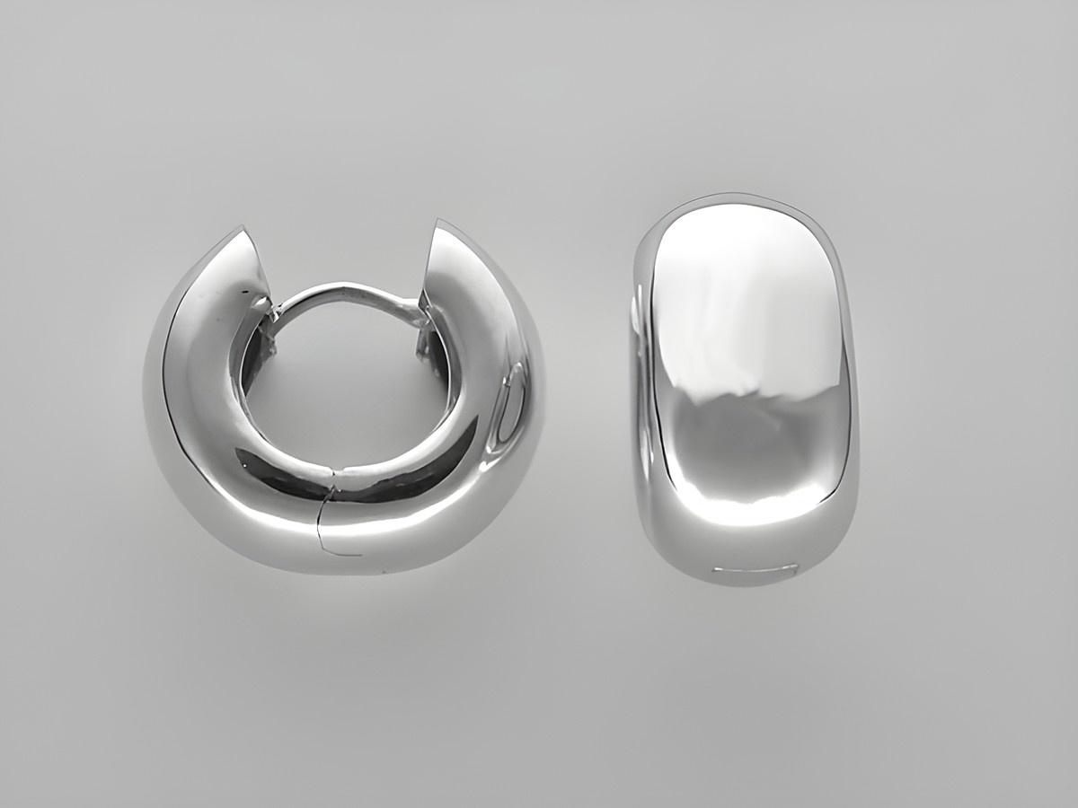 Silber Creolen aus Sterling Silber mit einem Durchmesser von 1,7 cm und einer Größe von 8,6 x 3,9 mm, Hersteller Juwelier Harnisch, geeignet für bis zu 25 mm.