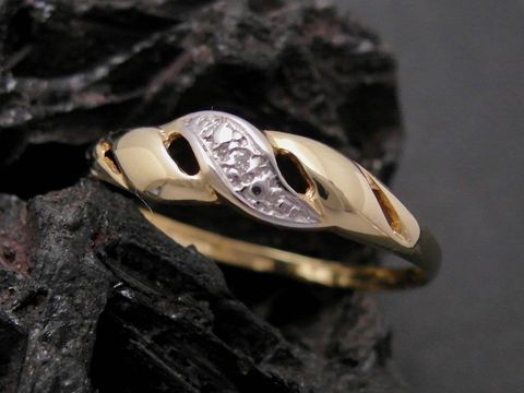 Gold Ring nobel Gold 585 bicolor mit Diamant, eleganter Goldring in Größe 48, Hersteller Juwelier Harnisch, bis Größe 50/16 geeignet.