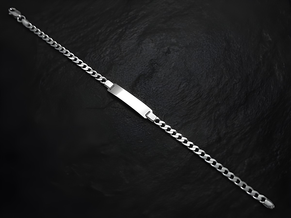 Gravur Armband 21 cm aus 925 Sterling Silber von Juwelier Harnisch für Männer, mit einem schlichten Gliederdesign und einer flachen Gravurfläche für persönliche Beschriftungen. – Ansicht 2