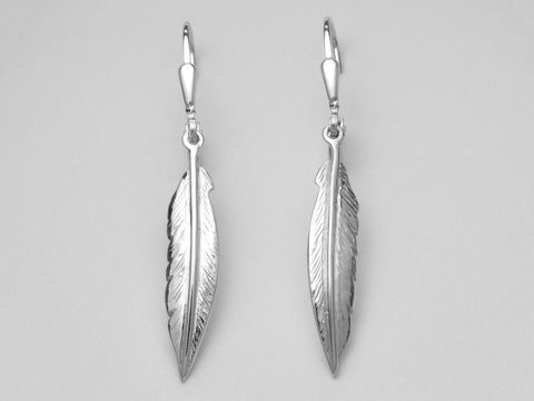 Silber Ohrringe in Form von Federn aus Sterling Silber, natürliche Hänger ohne Stein, hergestellt von Juwelier Harnisch, elegantes und leichtes Design.