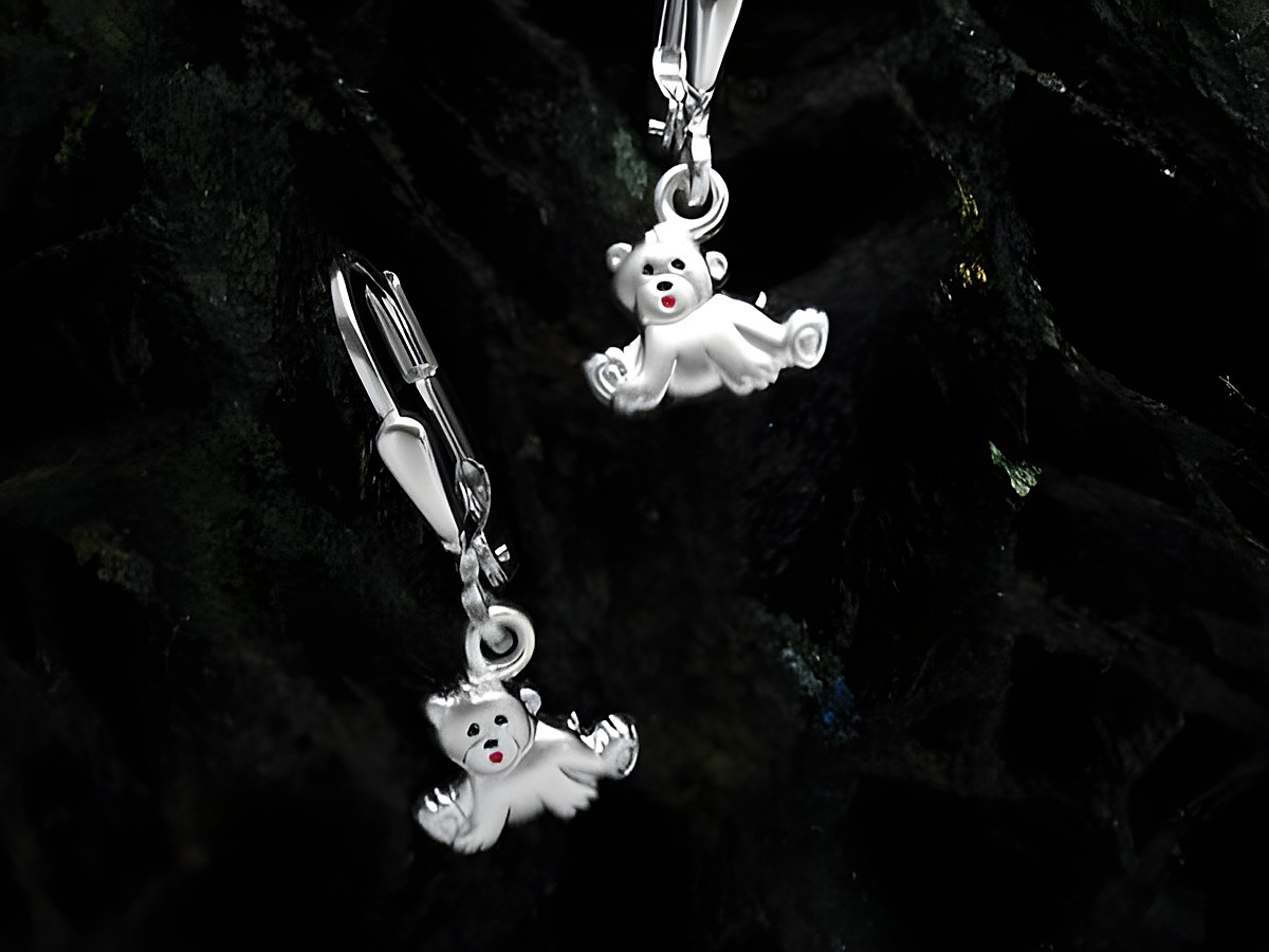 Eisbär Bär KNUDDEL Sterling Silber Ohrhänger emailliert für Kinder, verspieltes Design mit farbigen Akzenten, ideal für kleine Tierliebhaber.