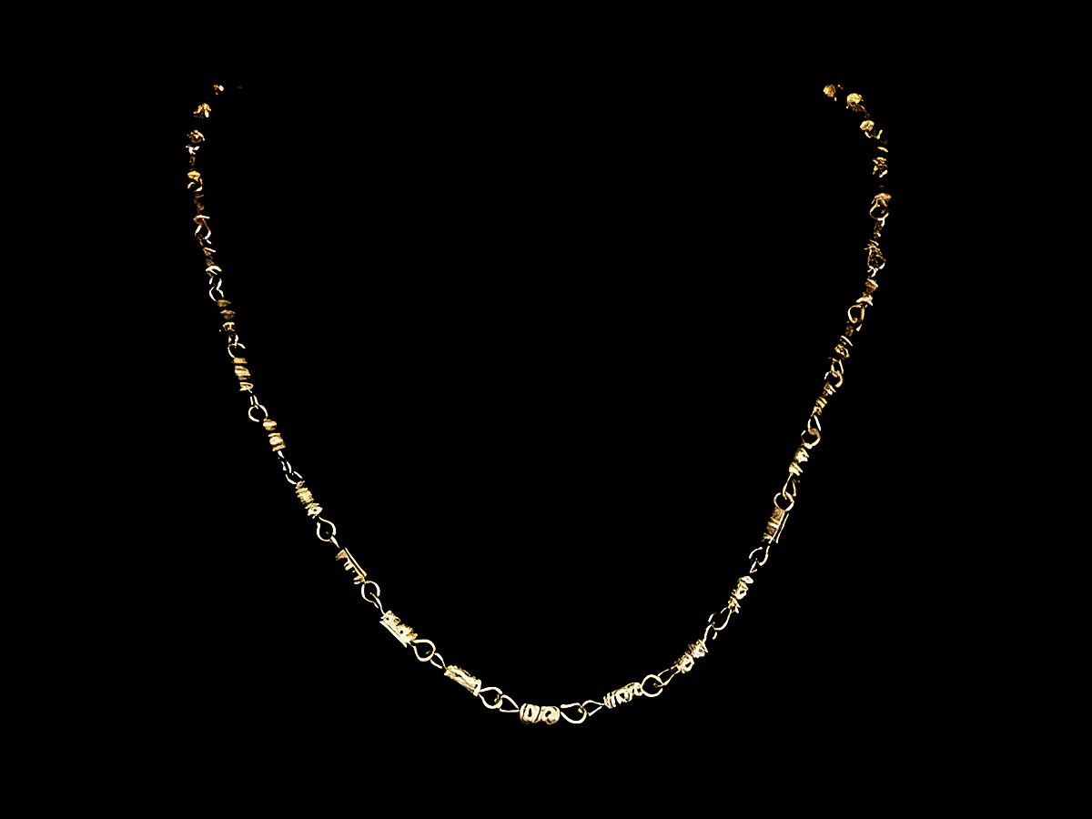 Lange Kette XXL vergoldet im Zylinder Kettendesign, 4 x 4 mm, 70 cm, Hersteller Juwelier Harnisch, elegante vergoldete Kette für stilvolle Akzente.