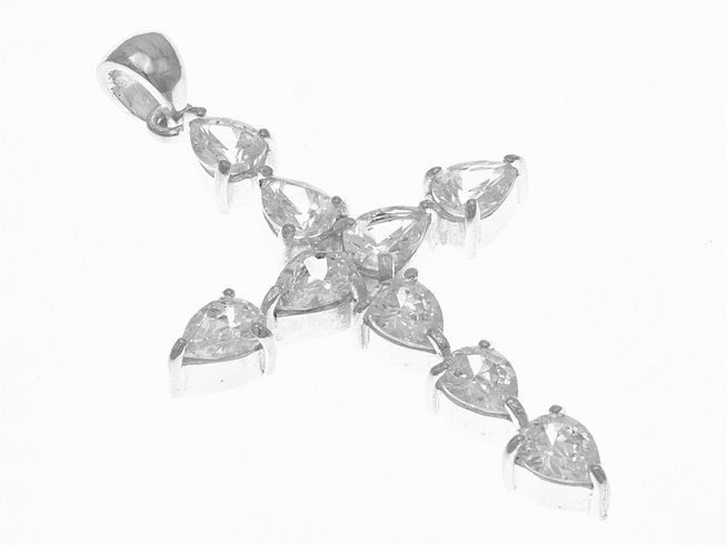 Anhänger Kreuz aus Sterling Silber mit diamantierten Zirkonia-Steinen, magisch und funkelnd, hergestellt von Juwelier Harnisch, elegantes Design mit edlem Stein.