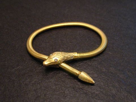 Schlangen Y Armband gut vergoldet 17 cm -City- weiß-, Hersteller: Juwelier Harnisch, Schlangen, elegant geschwungen mit Schlangenkopf und Schwanz, fein gearbeitet, glänzende Oberfläche, zeitloses Design.