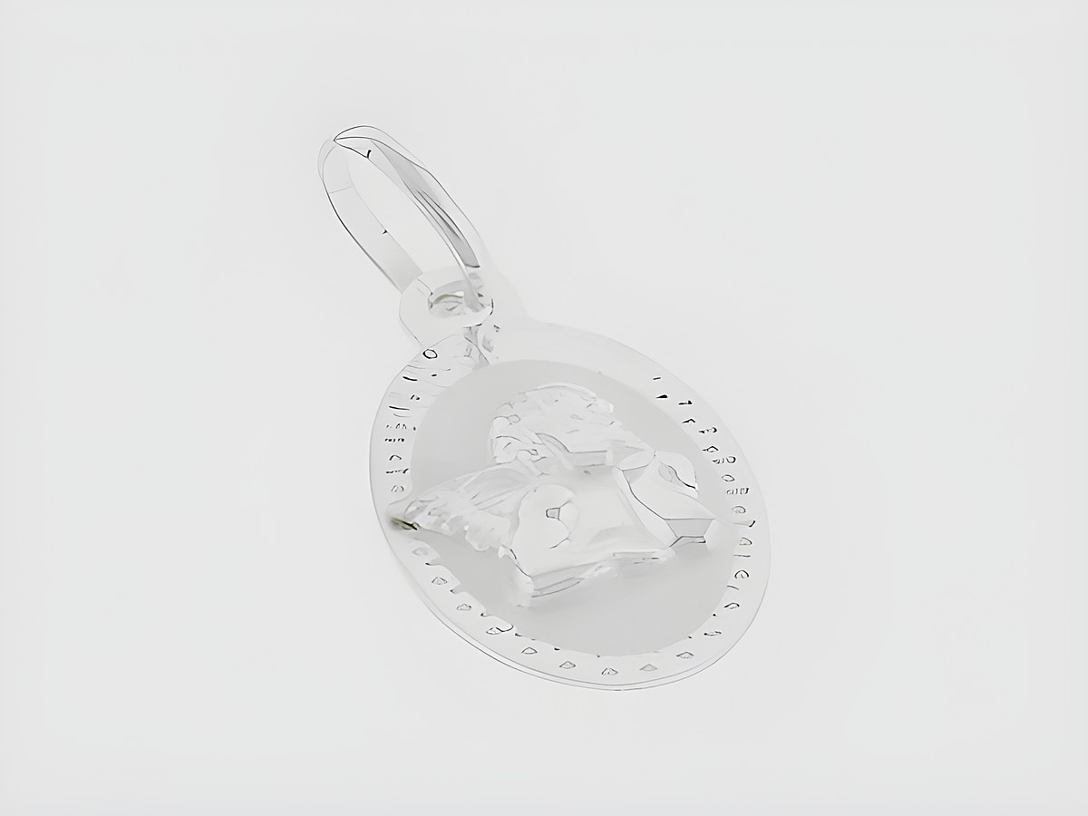 Silber Anhänger oval aus Silber mit einem Schutzengel, gefertigt von Juwelier Harnisch, zeigt einen detaillierten Engel in einer schützenden Pose. Ideal für persönlichen Schmuck.