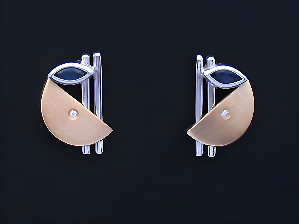 Ohrringe Saphir und Diamant in Gold 585, Hersteller Juwelier Harnisch, eleganter Schmuck mit stilvollem Design, ideal für besondere Anlässe oder als Geschenk.