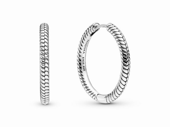 Pandora Silber 299532C00 Silber Ohrringe Creolen mit einem eleganten, geflochtenen Muster, aus hochwertigem Sterlingsilber gefertigt, ideal für stilvolle Looks.