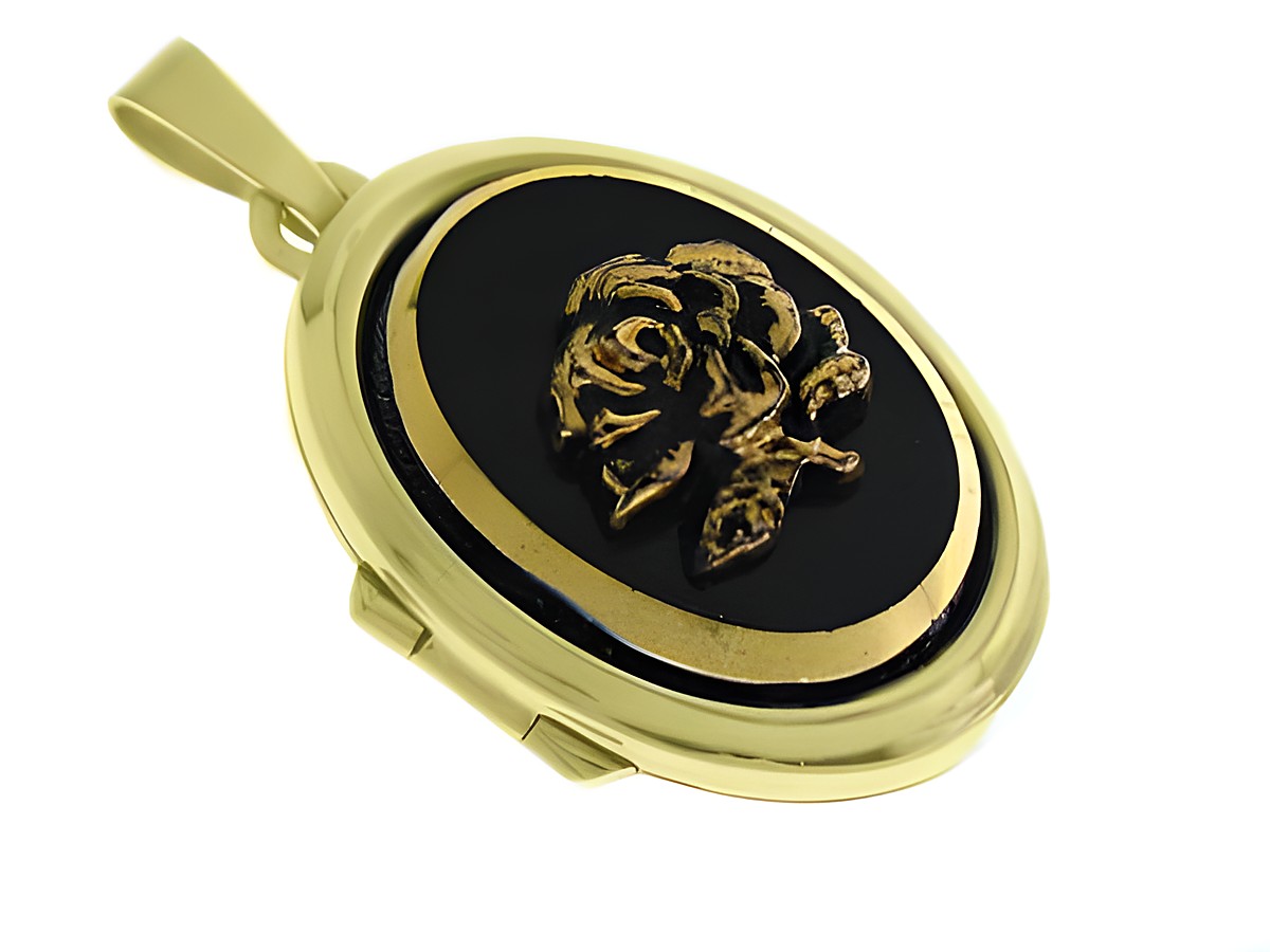 Rose Medaillon mit Cabochon aus Gold 585, gefertigt vom Juwelier Harnisch, zeigt eine kunstvoll gestaltete Rose auf schwarzem Grund, eingefasst in einem eleganten goldenen Rahmen.