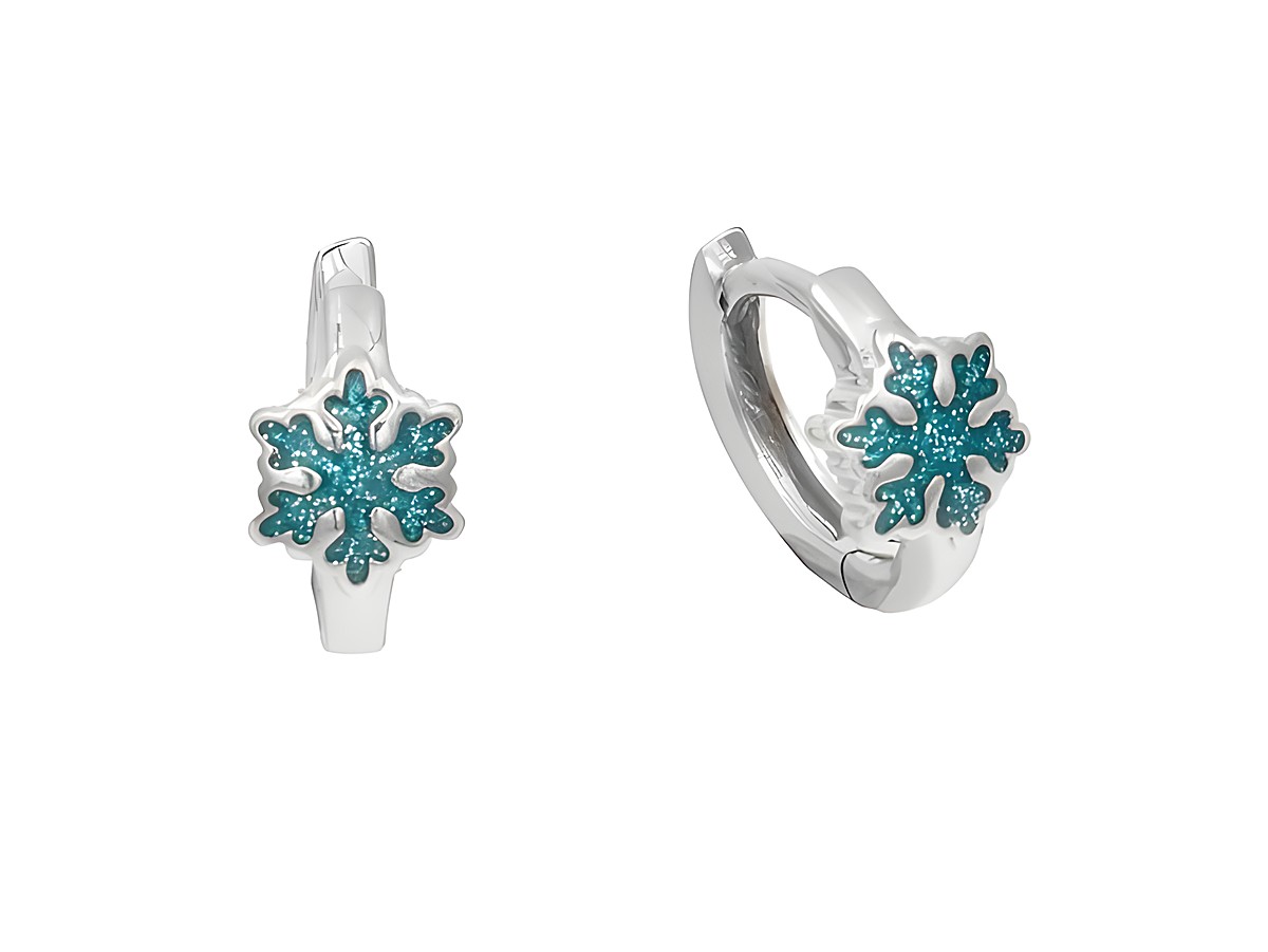 Ohrringe in Form von Creolen mit Schneeflockenmotiv, Durchmesser 1,3 cm, aus poliertem und rhodiniertem Sterling Silber. Lack in Glitter Hellblau. Hersteller Juwelier Harnisch, für Kinder.