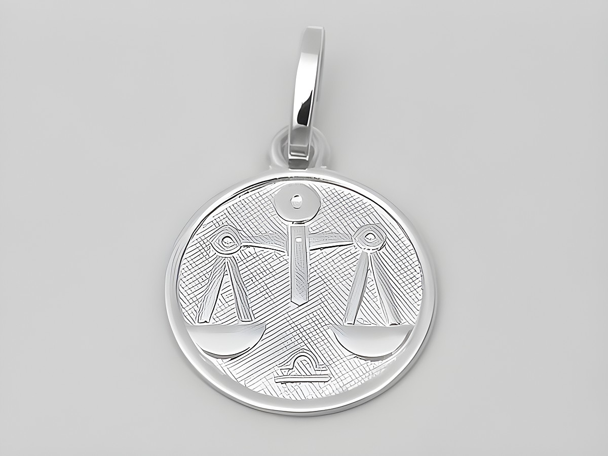 Waage aus poliertem Sterling Silber mit einem Durchmesser von 14 mm, gestaltet mit dem Symbol der Waage und dem Hersteller Juwelier Harnisch.